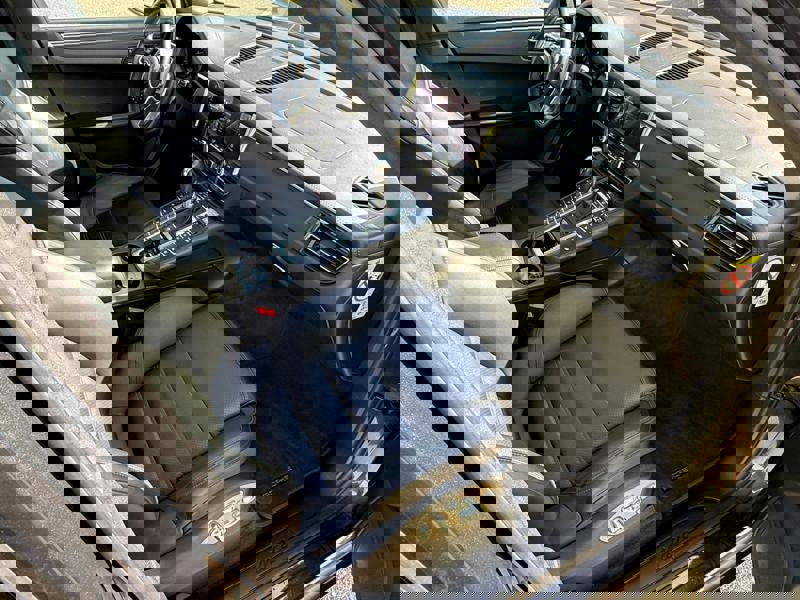 Image Porsche 慍慣⁮吨灹㤠䈵⠩ㄱ㈮㄰ⴳ⤾ 2.0 Phase 2 245 PDK7 PDLS+ TO GPS Caméra Carplay Sièges cuir élec à mémoires 18 positions chauffants